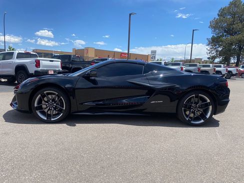 Used 2025 Chevrolet Corvette Z06 w/ Chrome Exterior Badge Package RWD image 2