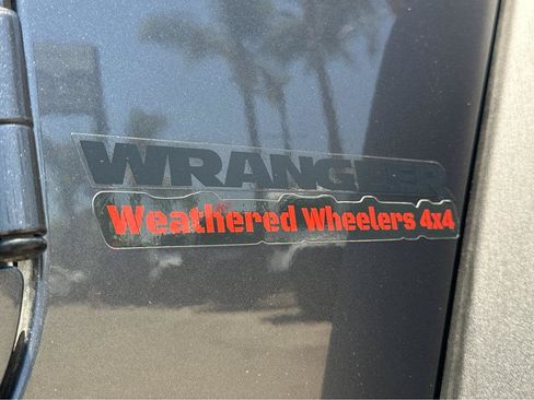 Used 2016 Jeep Wrangler Rubicon AWD/4WD image 43