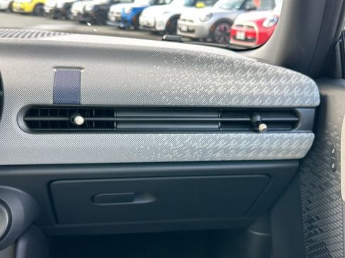 Used 2025 MINI Cooper S image 24