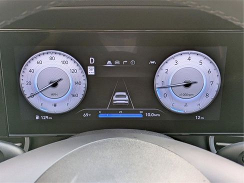 Certified 2025 Hyundai Elantra SEL image 33