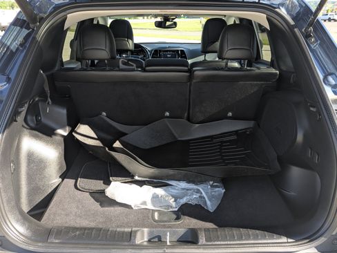 Used 2021 Jeep Cherokee Limited AWD/4WD image 3