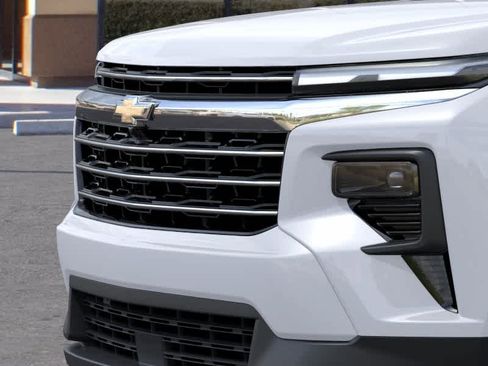 New 2026 Chevrolet Traverse LT w/ Driver Confidence Package FWD image 13