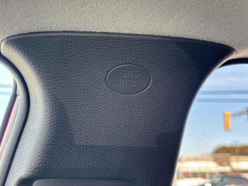 Certified 2023 Toyota Corolla Cross LE w/ Moonroof Package image 29