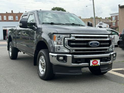 Used 2020 Ford F350 Lariat w/ Lariat Ultimate Package AWD/4WD image 4