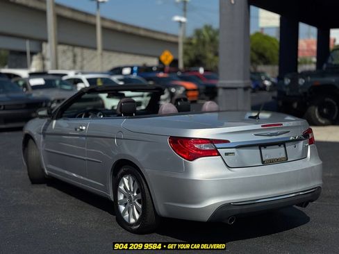 Used 2012 Chrysler 200 Touring FWD image 6