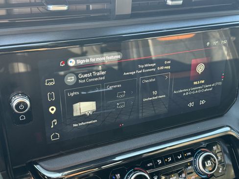 Used 2025 GMC Sierra 2500 AT4 AWD/4WD image 18
