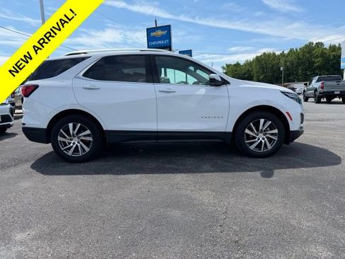 Used 2024 Chevrolet Equinox Premier AWD/4WD image 1