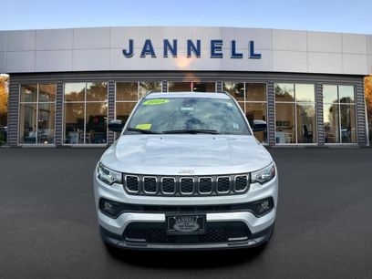Used 2024 Jeep Compass Latitude w/ Convenience Group