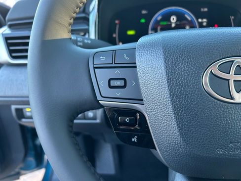 Used 2026 Toyota Camry LE w/ Convenience Package image 14