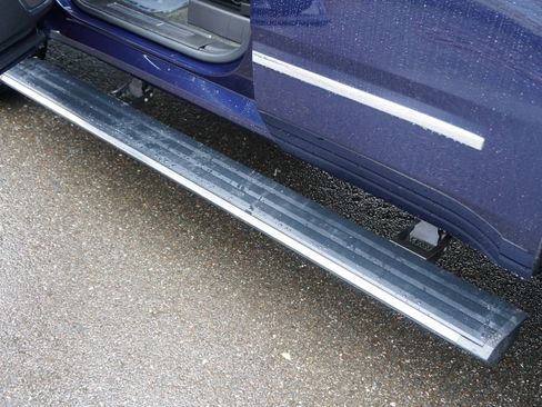 Used 2018 GMC Yukon Denali w/ Denali Ultimate Package image 12