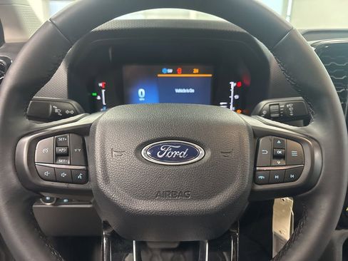 Used 2025 Ford Ranger XLT w/ FX4 Off-Road Package image 13