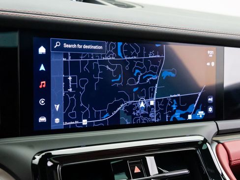 Used 2024 Porsche Panamera 4 image 26