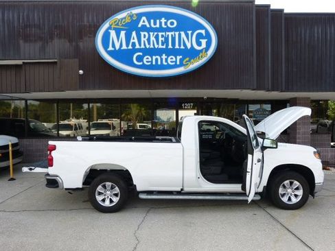Used 2025 Chevrolet Silverado 1500 W/T RWD image 14