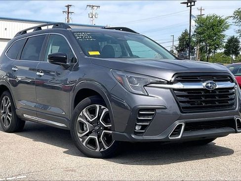 Used 2024 Subaru Ascent Touring AWD/4WD image 1