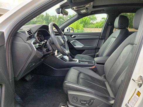 Used 2025 Audi Q3 2.0T Premium AWD/4WD image 9