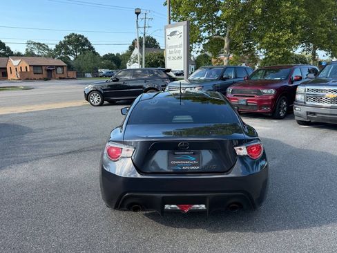 Used 2013 Scion FR-S RWD image 5