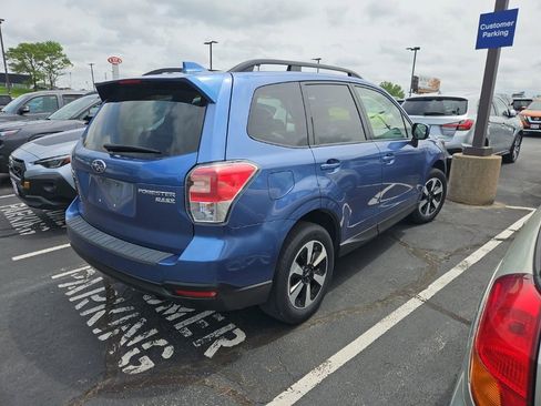 Used 2017 Subaru Forester 2.5i Premium AWD/4WD image 4
