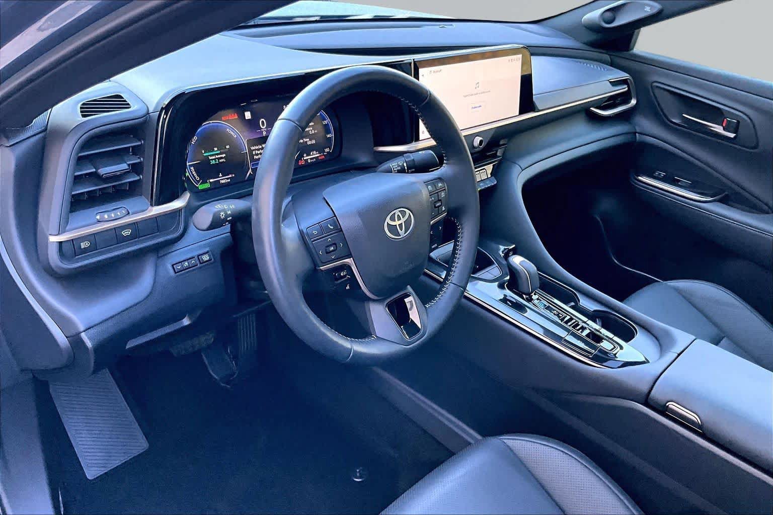 Certified 2026 Toyota Crown AWD/4WD image 18