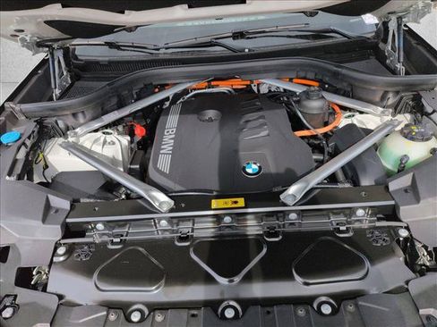 New 2026 BMW X5 xDrive50e AWD/4WD image 17
