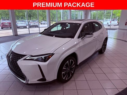 Used 2025 Lexus UX 300h FWD w/ Accessory Package (Z1) image 3