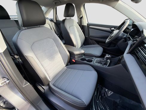 New 2026 Volkswagen Jetta SE image 13