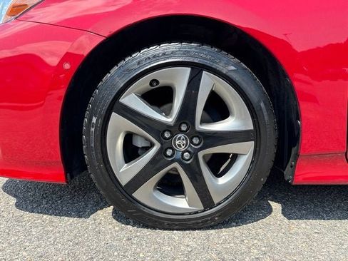 Used 2019 Toyota Prius Limited FWD image 6