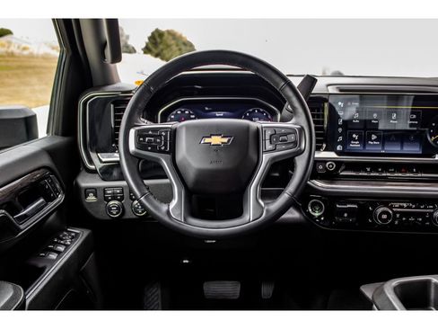 Used 2024 Chevrolet Silverado 3500 LTZ AWD/4WD image 29