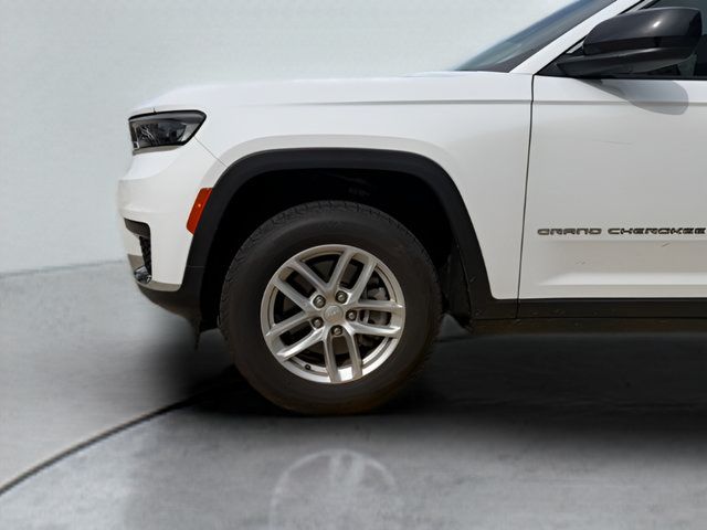 Used 2023 Jeep Grand Cherokee L Laredo AWD/4WD image 65