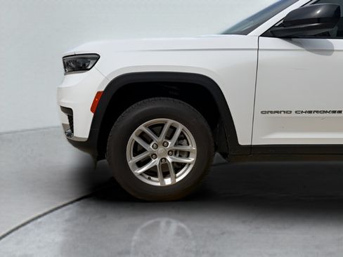 Used 2023 Jeep Grand Cherokee L Laredo AWD/4WD image 65