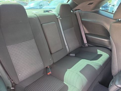 Used 2022 Dodge Challenger GT RWD image 10