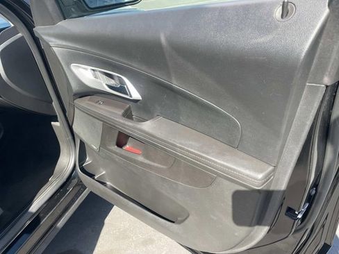 Used 2017 Chevrolet Equinox LT w/ Convenience Package image 35