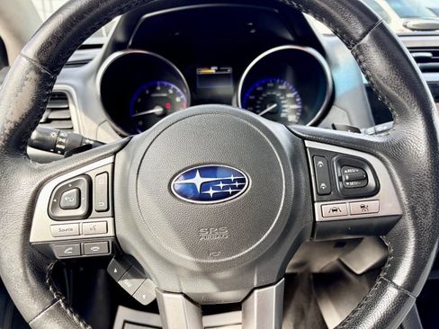 Used 2017 Subaru Outback 3.6R Limited image 16