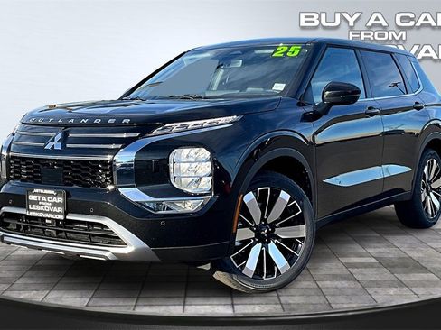 New 2025 Mitsubishi Outlander SE image 2