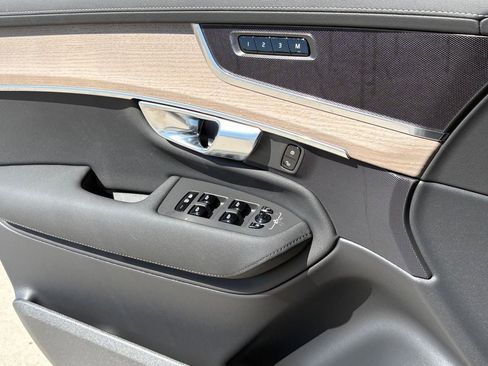 New 2026 Volvo XC90 B6 Plus w/ Protection Package Premier AWD/4WD image 17