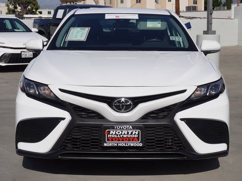 Certified 2023 Toyota Camry SE image 3