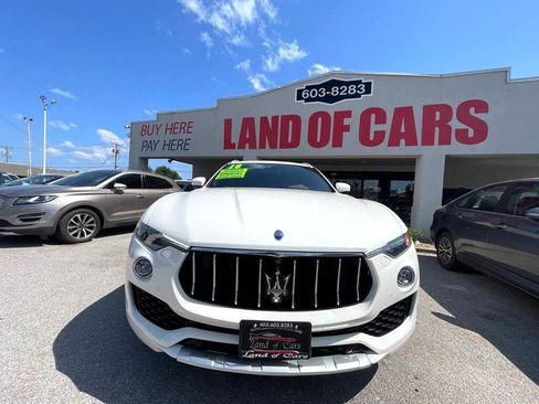 Used 2018 Maserati Levante GranLusso image 61