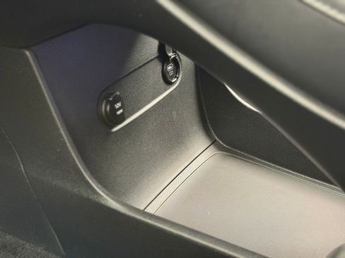 Used 2024 Hyundai Palisade Calligraphy image 32