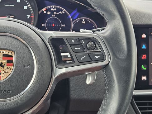 Certified 2022 Porsche Cayenne AWD/4WD image 27