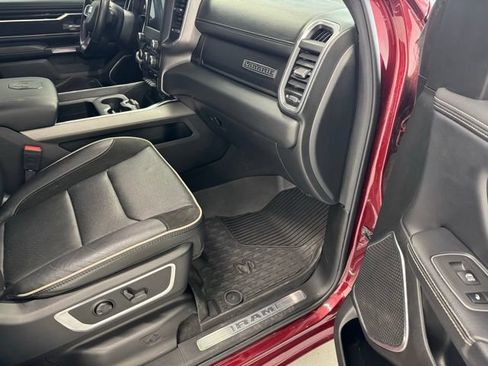 Used 2022 RAM 1500 Laramie w/ Sport Appearance Package AWD/4WD image 27