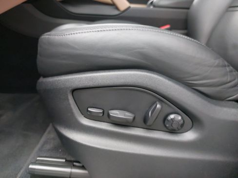 Certified 2024 Porsche Cayenne Coupe AWD/4WD image 31