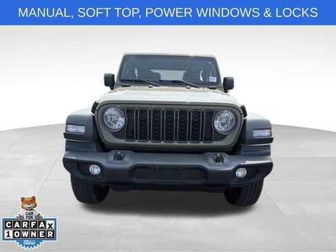 Used 2025 Jeep Wrangler Sport AWD/4WD image 9