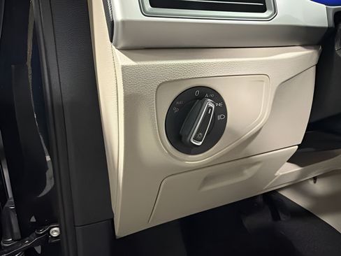 Used 2022 Volkswagen Atlas SE FWD image 15