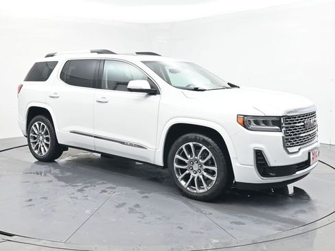 Used 2023 GMC Acadia Denali w/ Denali Ultimate Package image 7