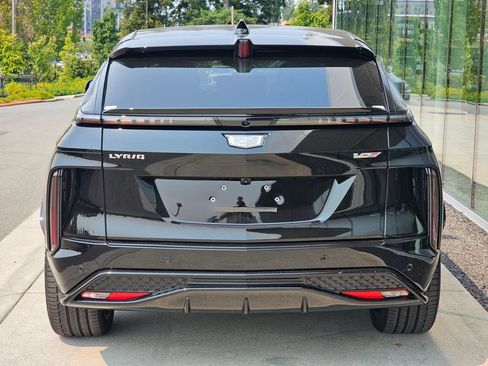 New 2026 Cadillac Lyriq V AWD/4WD image 4