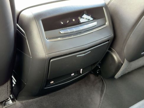 Certified 2023 Cadillac Escalade ESV Luxury image 22