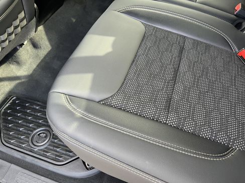 Used 2020 RAM 1500 Big Horn w/ Built-to-serve Edition image 23