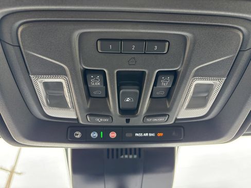 Used 2023 GMC Sierra 1500 AT4 w/ AT4 Premium Package AWD/4WD image 21