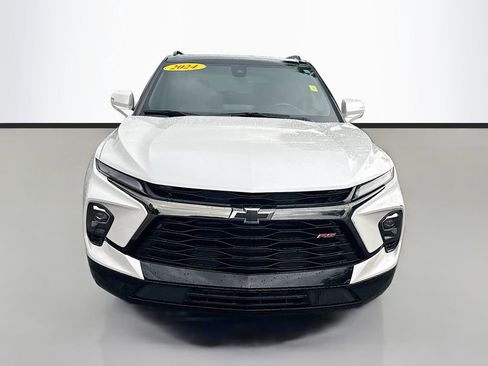 Used 2024 Chevrolet Blazer RS FWD image 2
