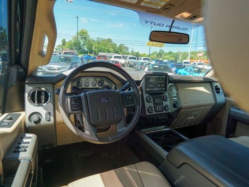 Used 2016 Ford F250 Lariat w/ Snow Plow Prep Package AWD/4WD image 13