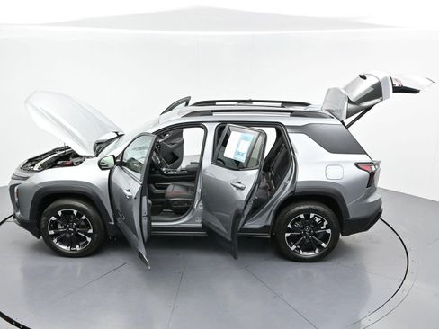 Used 2025 Chevrolet Equinox RS w/ Safety and Technology Package FWD image 43